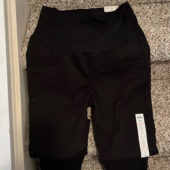 Uniqlo Maternity Skinny Jeans - Picture 1 of 4